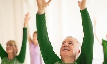 Le yoga vert Cogir : une initiative colorée favorisant la vitalité et la sérénité des résidents