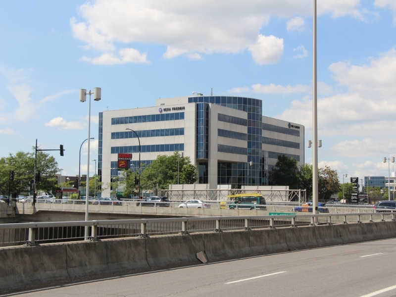 8000 DECARIE - Office in Montreal